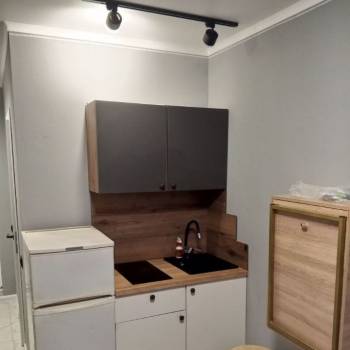 Сдается 1-комнатная квартира, 13,6 м²