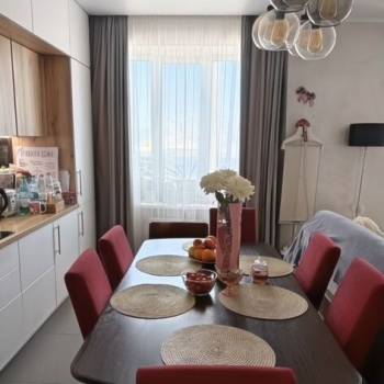 Продается 3-х комнатная квартира, 75,8 м²