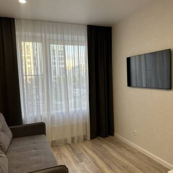 Продается 1-комнатная квартира, 35 м²