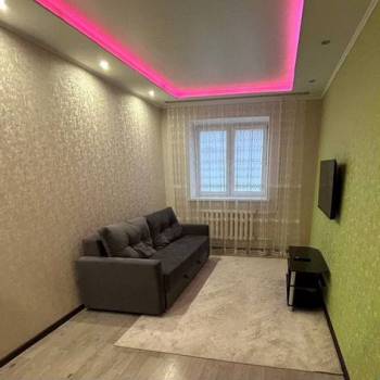 Сдается 1-комнатная квартира, 43 м²