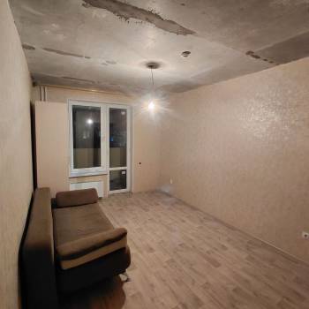 Продается 1-комнатная квартира, 36 м²