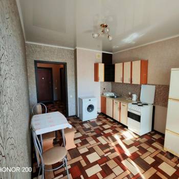 Сдается 1-комнатная квартира, 43 м²