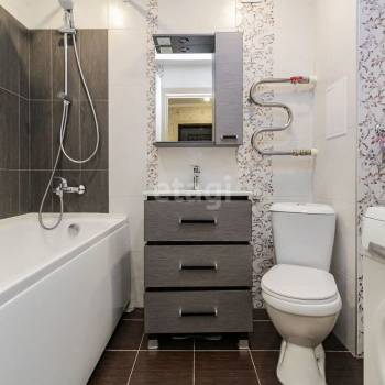 Продается 1-комнатная квартира, 36,8 м²