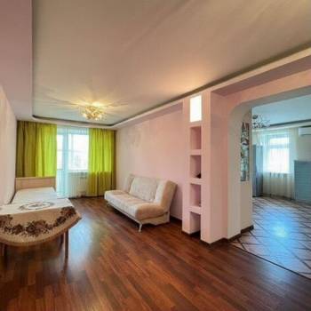 Сдается 2-х комнатная квартира, 83 м²