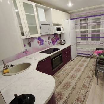 Сдается Многокомнатная квартира, 65 м²