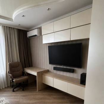 Продается 1-комнатная квартира, 45 м²