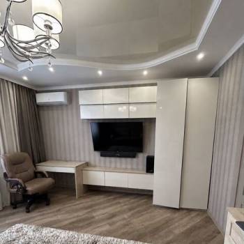 Продается 1-комнатная квартира, 45 м²