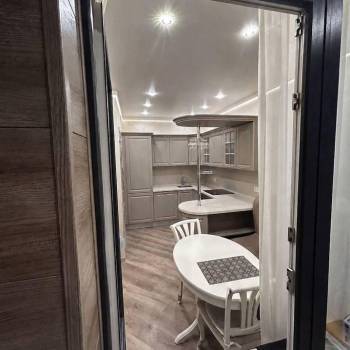 Продается 1-комнатная квартира, 45 м²