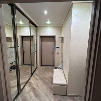 Продается 1-комнатная квартира, 45 м²