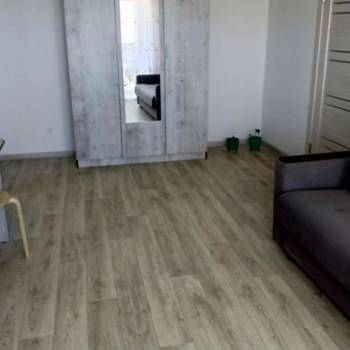 Продается 1-комнатная квартира, 37 м²
