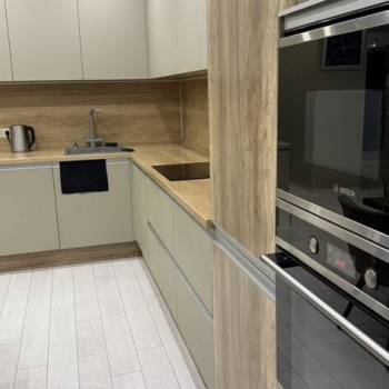 Продается 2-х комнатная квартира, 82 м²