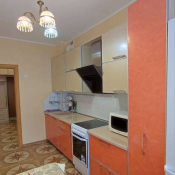 Сдается 1-комнатная квартира, 43 м²
