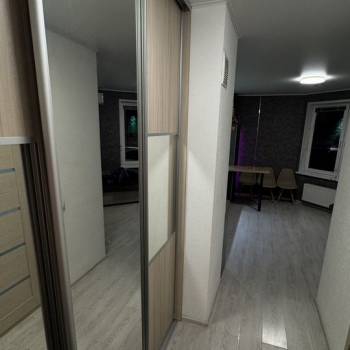 Продается 1-комнатная квартира, 35 м²