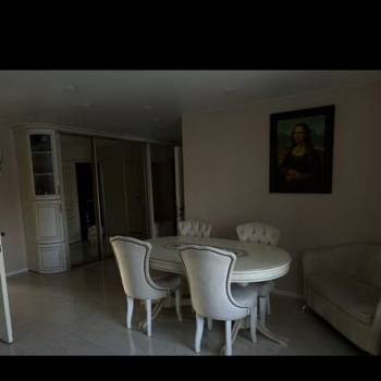 Продается 2-х комнатная квартира, 61 м²