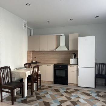 Сдается 2-х комнатная квартира, 54 м²