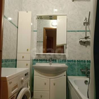 Продается Многокомнатная квартира, 73,5 м²