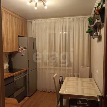 Продается Многокомнатная квартира, 73,5 м²