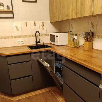 Продается Многокомнатная квартира, 73,5 м²