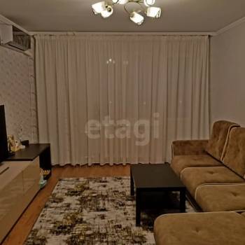 Продается Многокомнатная квартира, 73,5 м²