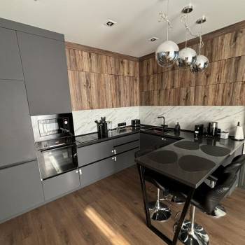 Продается 1-комнатная квартира, 47 м²