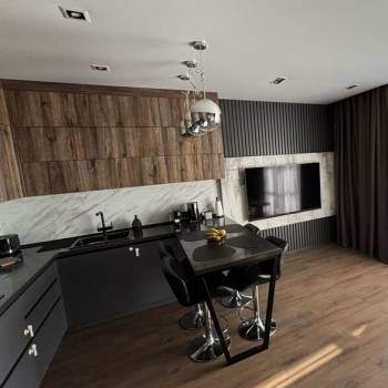 Продается 1-комнатная квартира, 47 м²