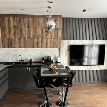 Продается 1-комнатная квартира, 47 м²