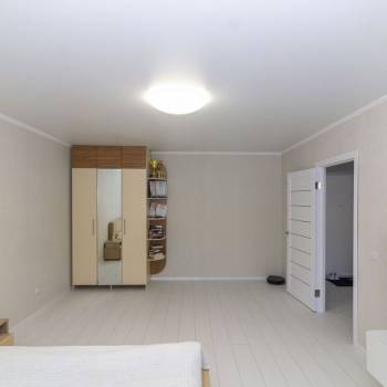 Продается 1-комнатная квартира, 42,4 м²