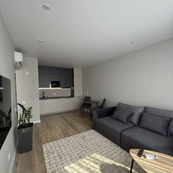 Сдается 1-комнатная квартира, 40 м²