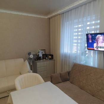Продается 1-комнатная квартира, 49,8 м²