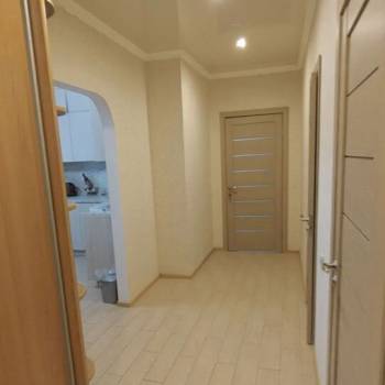 Продается 1-комнатная квартира, 49,8 м²