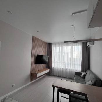 Сдается 1-комнатная квартира, 40 м²