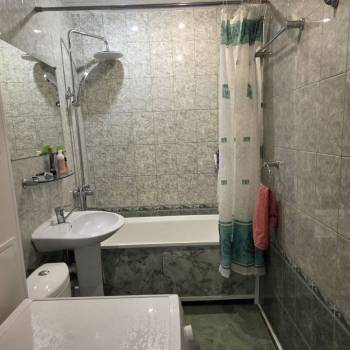 Продается 1-комнатная квартира, 45 м²