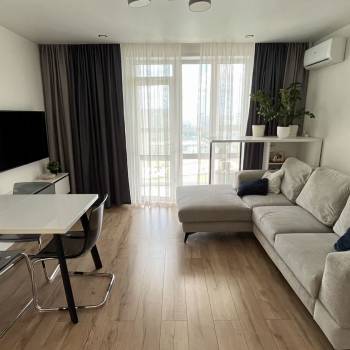 Продается 1-комнатная квартира, 48 м²