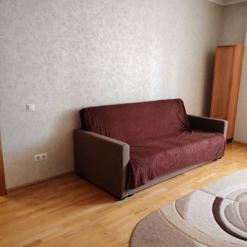 Сдается 1-комнатная квартира, 42,2 м²