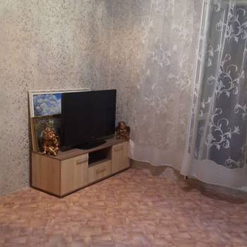 Продается 1-комнатная квартира, 37 м²
