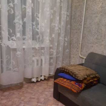 Продается 1-комнатная квартира, 37 м²