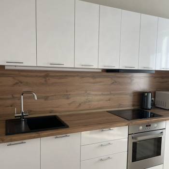 Продается 1-комнатная квартира, 37 м²