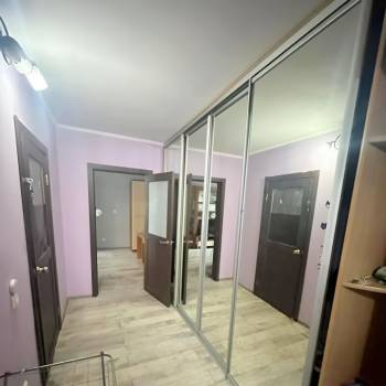 Сдается 1-комнатная квартира, 42 м²