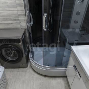Продается 1-комнатная квартира, 49,7 м²