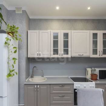 Продается 1-комнатная квартира, 49,7 м²