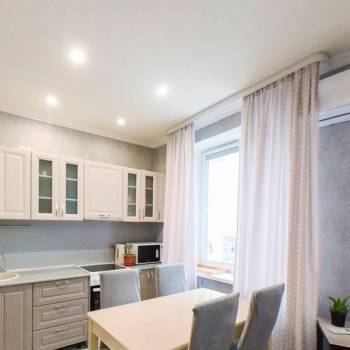 Продается 1-комнатная квартира, 49,7 м²