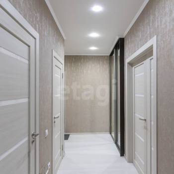 Продается 1-комнатная квартира, 49,7 м²