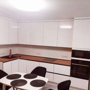 Продается Многокомнатная квартира, 82 м²