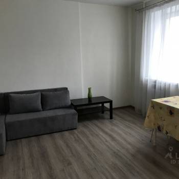 Сдается 1-комнатная квартира, 50 м²