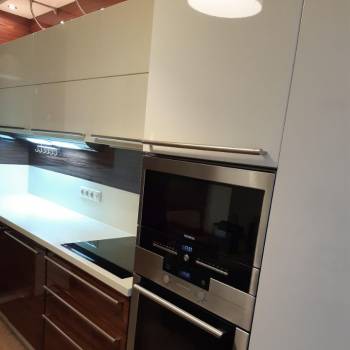 Продается Многокомнатная квартира, 97,3 м²