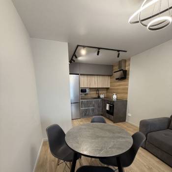 Продается 1-комнатная квартира, 32,7 м²