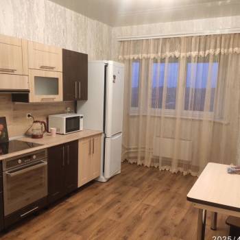 Сдается 1-комнатная квартира, 51,5 м²