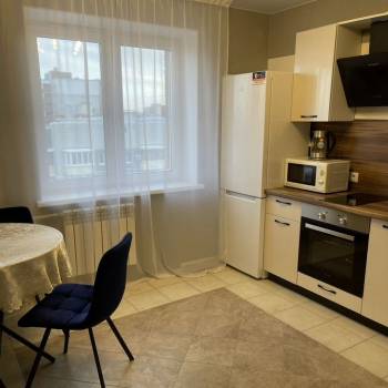 Продается 1-комнатная квартира, 49 м²