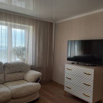 Сдается Многокомнатная квартира, 80 м²