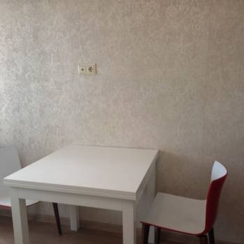 Сдается Многокомнатная квартира, 80 м²